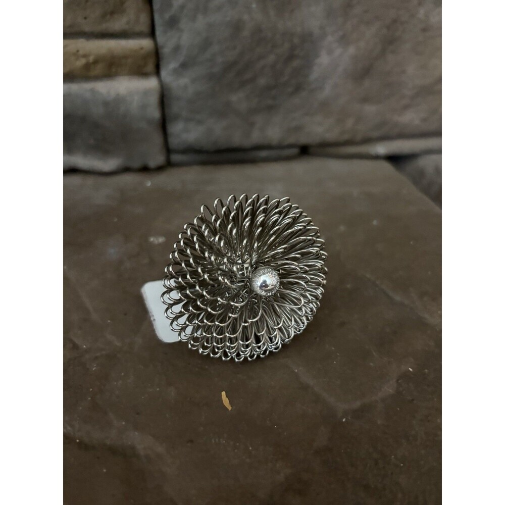 Pier 1 Silver Metal Flower Napkin Ring Holder Set Of 6 NWT individual